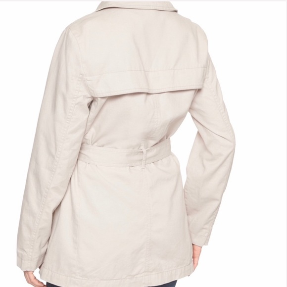 Gap Classic Trench Coat in Twill - Picture 2 of 7